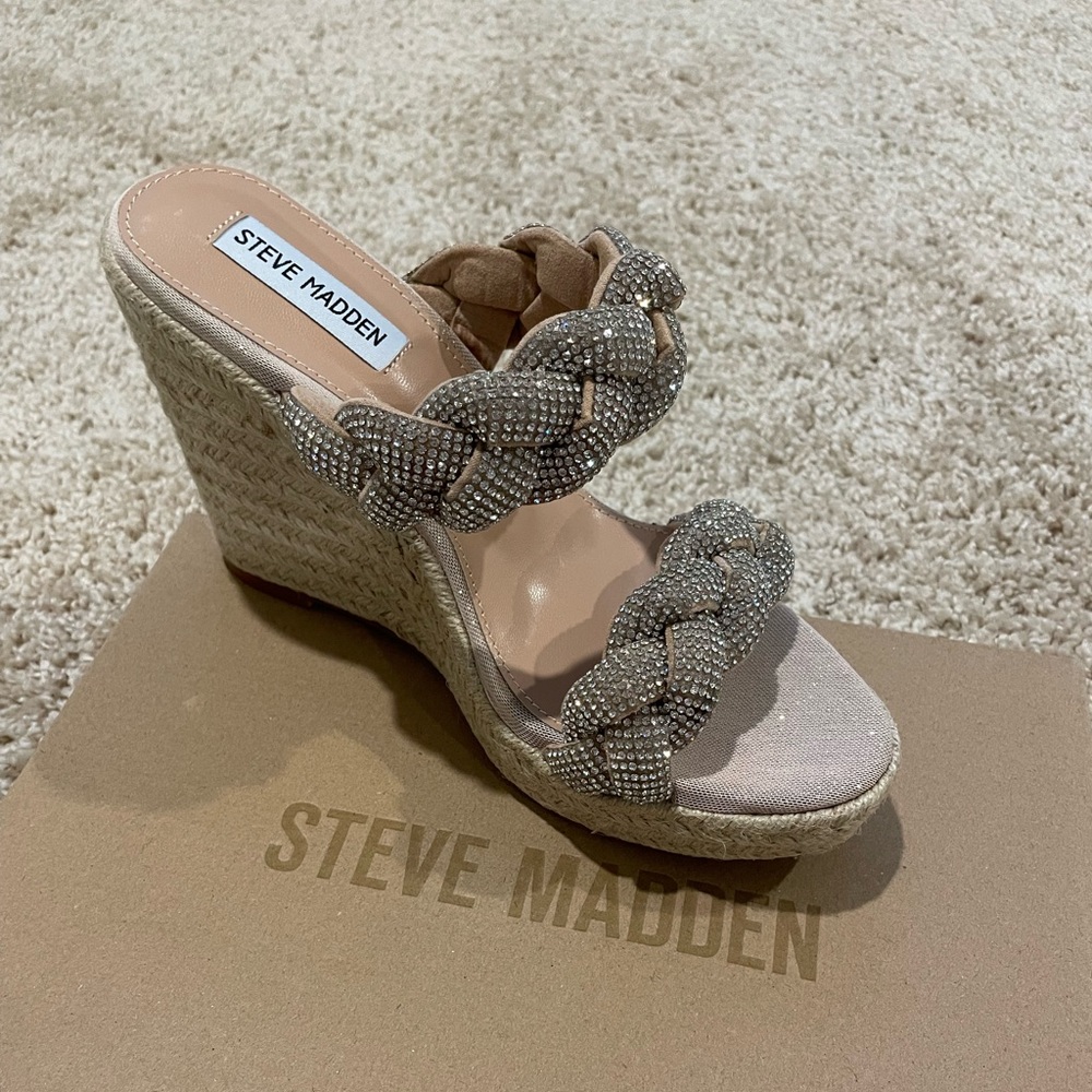 Steve Madden NEVER WORN 7.5 Rhinestone Wedge